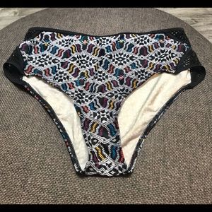 Donate 2/24 Bikini bottom tribal pattern w/mesh sides XL